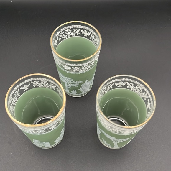 3 Vintage Wedgewood Jasperware Hellenic Jeanette Green Greek Glasses - Picture 2 of 8